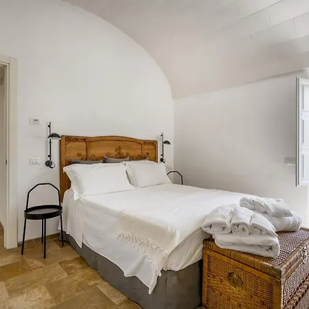 Pomes In Puglia Ostuni